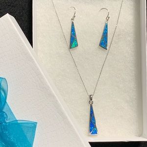 Opal & silver pendant and earrings